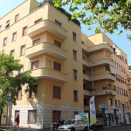 Comfort Piazza Mariano Armellini Affittacamere 4*