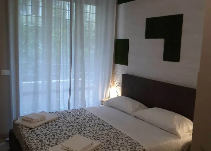 Πανσιόν Comfort Piazza Mariano Armellini 4*